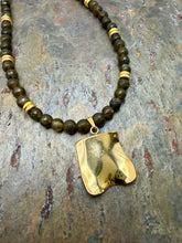 Load image into Gallery viewer, Dark Tone Labradorite Stone Beaded Necklace Set