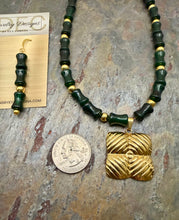 Load image into Gallery viewer, Dark Green Quartz Stone Beaded Necklace Set