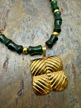 Load image into Gallery viewer, Dark Green Quartz Stone Beaded Necklace Set