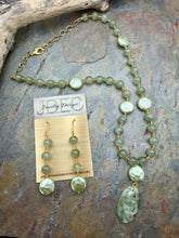 Load image into Gallery viewer, Prehnite and Mint Green Crystal Glass Pearl Pendant Necklace Set
