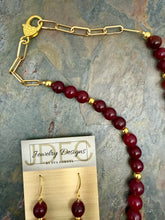 Load image into Gallery viewer, Cranberry Quartz and Hearts Statement Pendant Necklace Set
