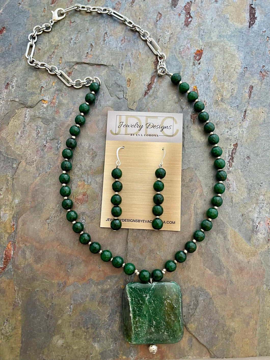 Serpentine and Green Quartz jewelry set with silver accents