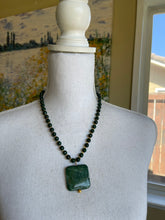 Load image into Gallery viewer, Serpentine and Green Quartz jewelry set with gold accents

