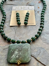 Load image into Gallery viewer, Serpentine and Green Quartz jewelry set with bronze accents
