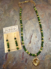 Load image into Gallery viewer, Faceted Green Serpentine Stone Beaded Necklace Set
