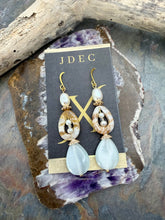 Load image into Gallery viewer, Freshwater Pearl and Agate Stone Earrings with Cat’s Eye
