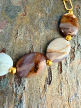 Load image into Gallery viewer, Plum Agate Stone beaded necklace
