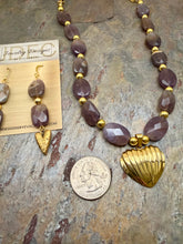 Load image into Gallery viewer, Plum Agate Stone Necklace Set with Heart Shaped Pendant
