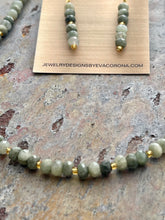 Load image into Gallery viewer, Green Hair Quartz beaded jewelry set with Czech glass
