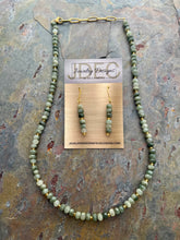 Load image into Gallery viewer, Green Hair Quartz beaded jewelry set with Czech glass
