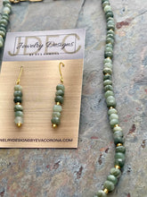 Load image into Gallery viewer, Green Hair Quartz beaded jewelry set with Czech glass
