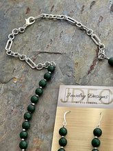 Load image into Gallery viewer, Serpentine and Green Quartz jewelry set with silver accents
