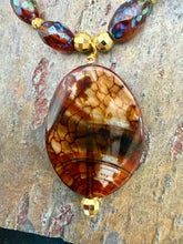 Load image into Gallery viewer, Dragon’s Vein Agate Pendant Necklace with Czech Glass Beads
