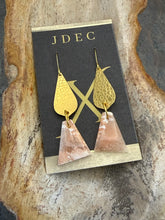 Load image into Gallery viewer, Scolecite Stone Earrings with Brass Connector Charms
