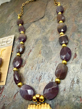Load image into Gallery viewer, Plum Agate Stone Necklace Set with Heart Shaped Pendant
