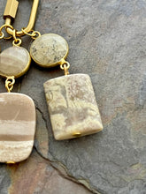 Load image into Gallery viewer, Interchangeable necklace set with 3 stone pendants
