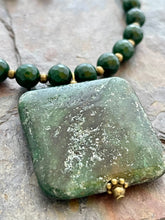Load image into Gallery viewer, Serpentine and Green Quartz jewelry set with bronze accents
