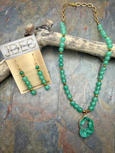 Load image into Gallery viewer, Green Aventurine Stone Jewelry Set with Druzy Geode Pendant
